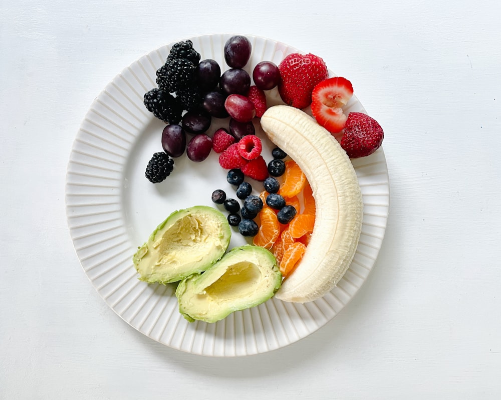 Nutritionist consulting with client about balanced diet plans
